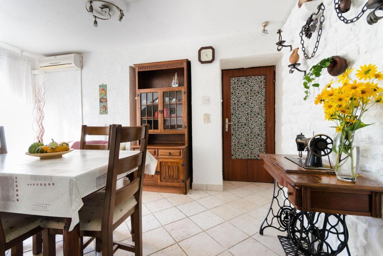 Apartment Josip Plomin Exterior foto