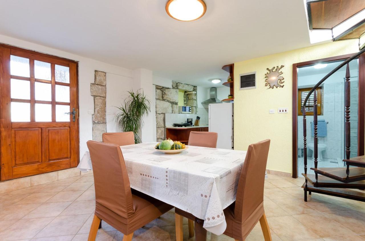 Apartment Josip Plomin Exterior foto