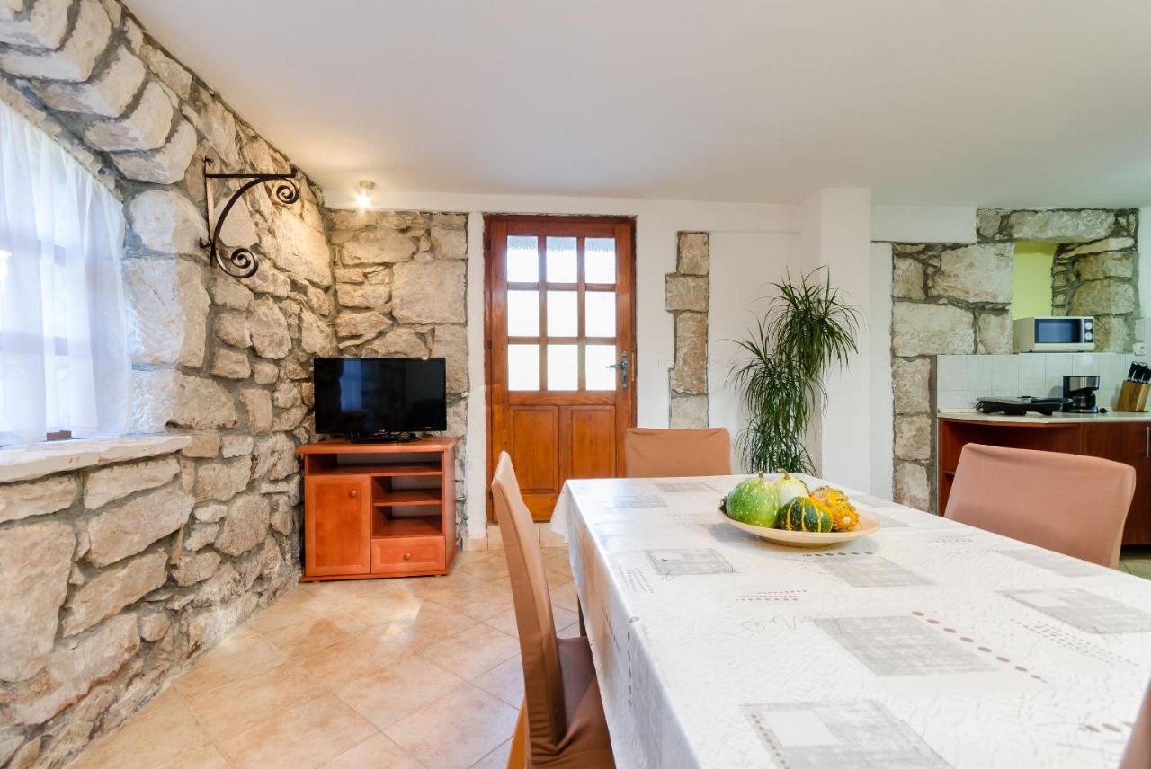 Apartment Josip Plomin Exterior foto