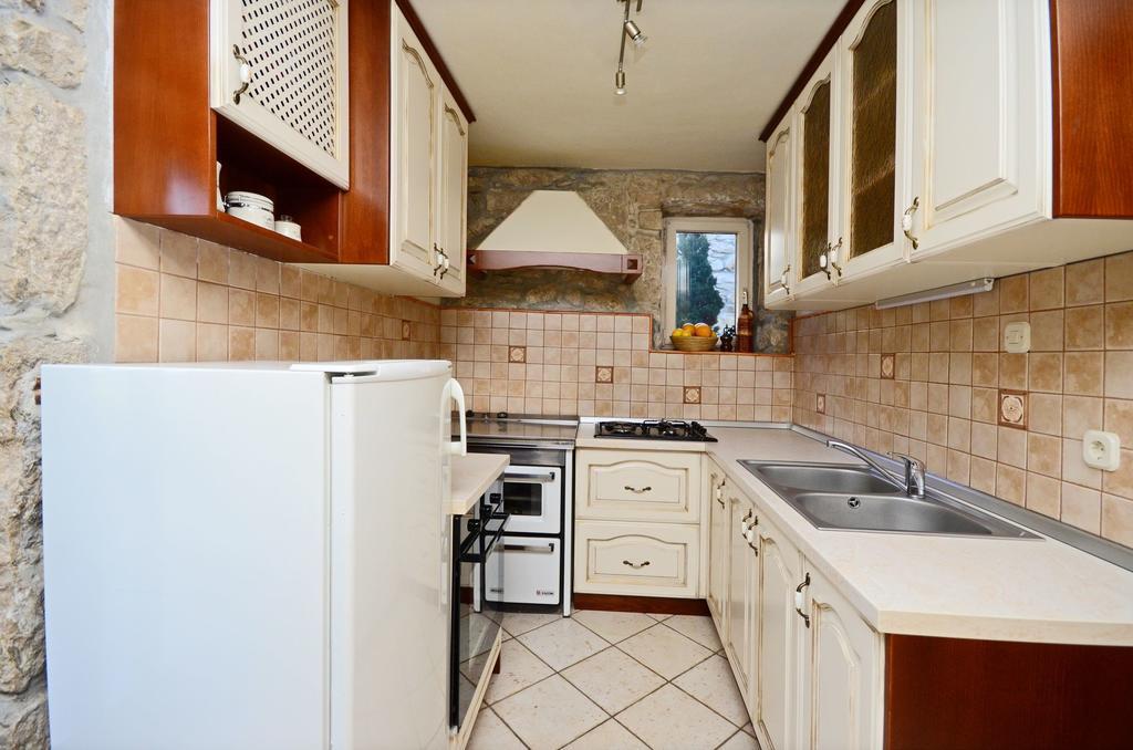 Apartment Josip Plomin Exterior foto